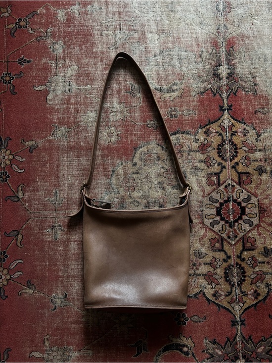 Coach Handbags - Vintage 1970’s Coach Slim Duffle